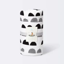 Round Activity Playmat Scallop - Cloud Island™ Black/White -Little Luxe Store GUEST 67467ea3 4206 4690 a1fc a598e3fa042d