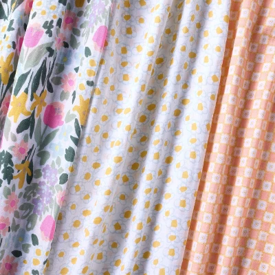 Muslin Swaddle Baby Blanket - Painterly Floral - 3pk - Cloud Island™ 2 Muslin Swaddle Baby Blanket - Painterly Floral - 3pk - Cloud Island™ - Image 2