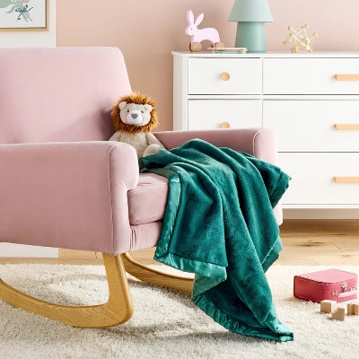 Solid Satin Edge Plush Baby Blanket - Green - Cloud Island™ 1 Solid Satin Edge Plush Baby Blanket - Green - Cloud Island™