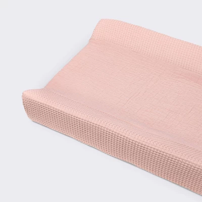 Muslin Waffle Changing Pad Cover - Pink - Cloud Island™ 3 Muslin Waffle Changing Pad Cover - Pink - Cloud Island™ - Image 3