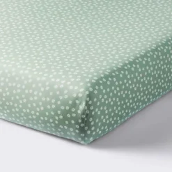 Cotton Fitted Crib Sheet - Daisies Green - Cloud Island™ -Little Luxe Store GUEST bfab0613 878e 48b6 847d 47c25ef9e680
