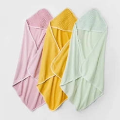 Baby Girls' 3pk Hooded Towel - Cloud Island™ -Little Luxe Store GUEST c65421ec 0f16 41c5 b6da 5536c2fbcb45