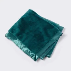Solid Satin Edge Plush Baby Blanket - Green - Cloud Island™ 7 Solid Satin Edge Plush Baby Blanket - Green - Cloud Island™ -Little Luxe Store GUEST caf56ba3 c66f 459e 84fc a13ca5181eef