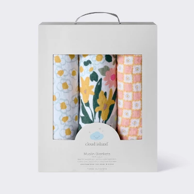 Muslin Swaddle Baby Blanket - Painterly Floral - 3pk - Cloud Island™ 3 Muslin Swaddle Baby Blanket - Painterly Floral - 3pk - Cloud Island™ - Image 3